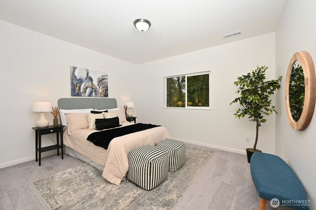 832 NE 202nd Street, Shoreline, WA 98155