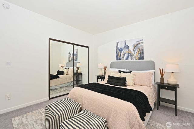 832 NE 202nd Street, Shoreline, WA 98155