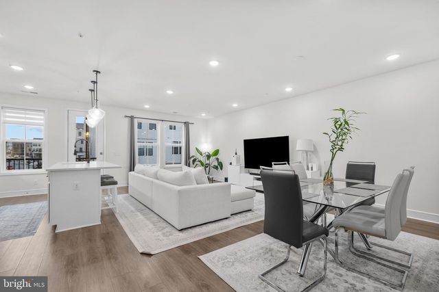 43255 FARRINGDON SQ, Ashburn, VA 20148