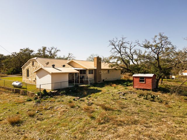 1003 N Ridge St, Lampasas, TX 76550