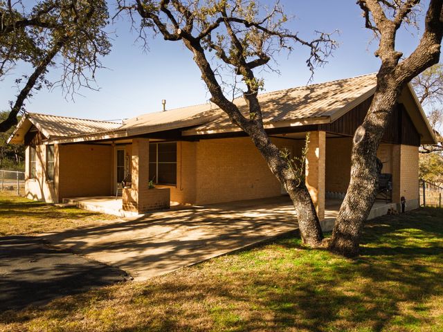 1003 N Ridge St, Lampasas, TX 76550