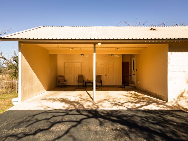 1003 N Ridge St, Lampasas, TX 76550