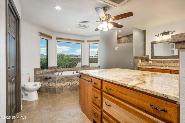 4216 Winchester, Las Cruces, NM 88011