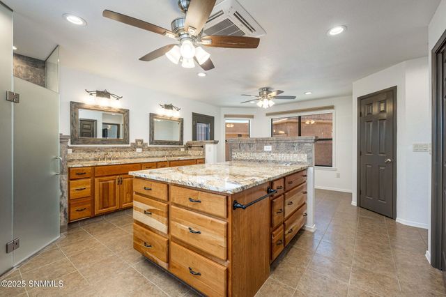 4216 Winchester, Las Cruces, NM 88011