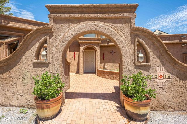 4216 Winchester, Las Cruces, NM 88011