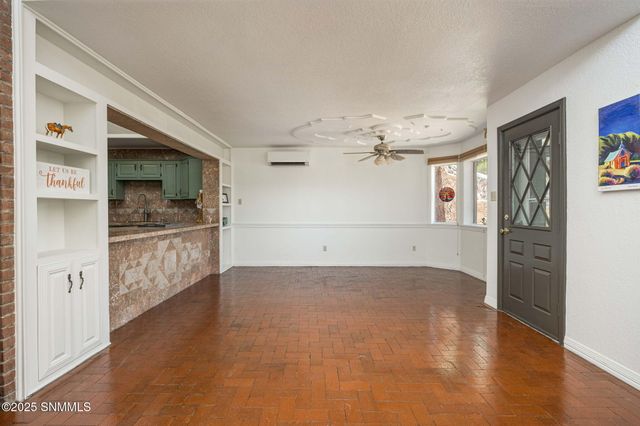 4216 Winchester, Las Cruces, NM 88011