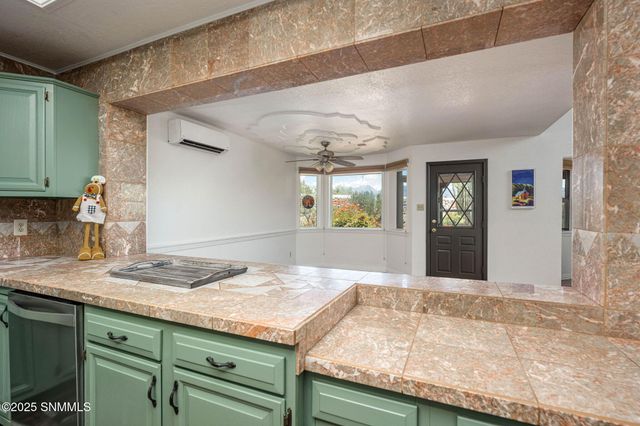 4216 Winchester, Las Cruces, NM 88011