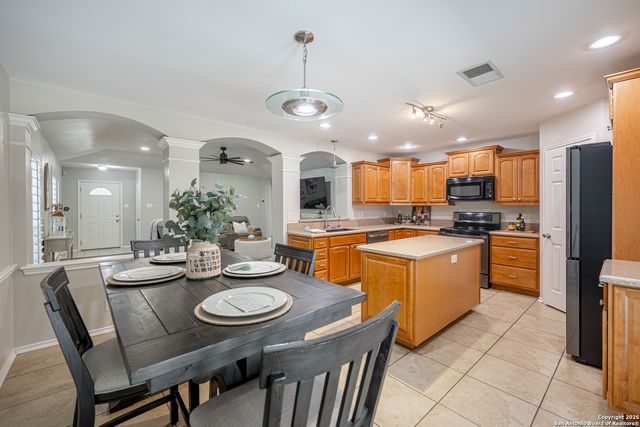 5115 Spring Bridge, San Antonio, TX 78247