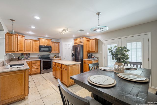 5115 Spring Bridge, San Antonio, TX 78247