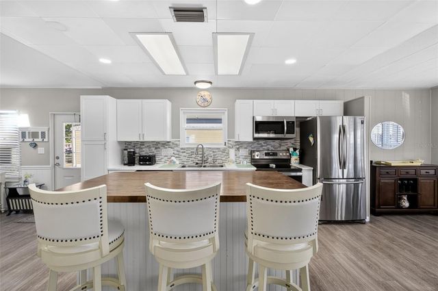 677 EL TANGO, North Port, FL 34287