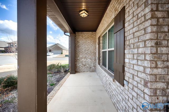 100 Sartain Street, New Market, AL 35761