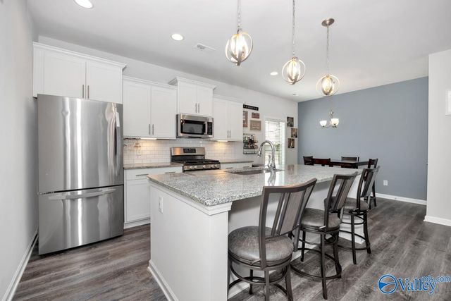 100 Sartain Street, New Market, AL 35761