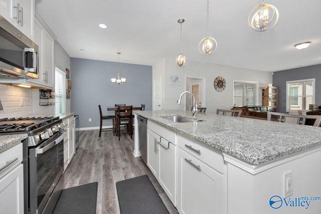 100 Sartain Street, New Market, AL 35761