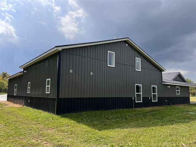 4794 Keith Road, Hillsdale, MI 49242