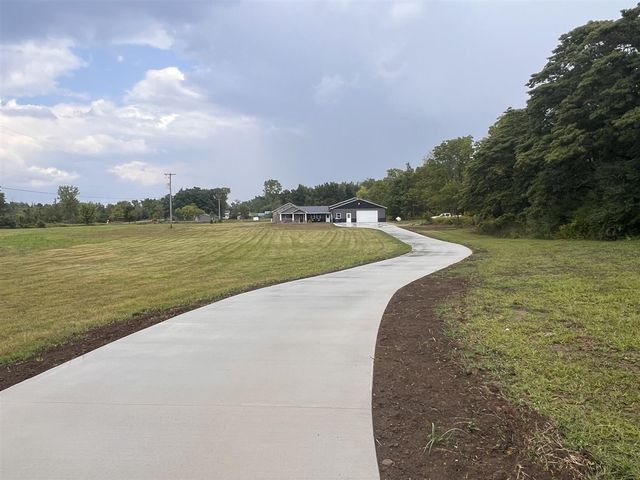 4794 Keith Road, Hillsdale, MI 49242