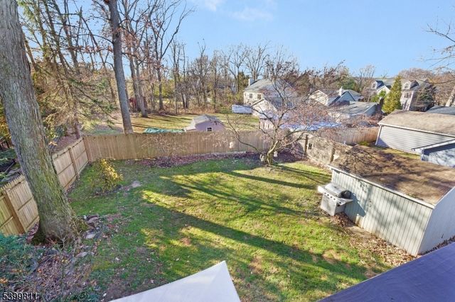 305 Top Ave, Green Brook Twp., NJ 08812