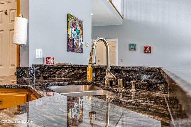209 Champions Way, Simpsonville, KY 40067