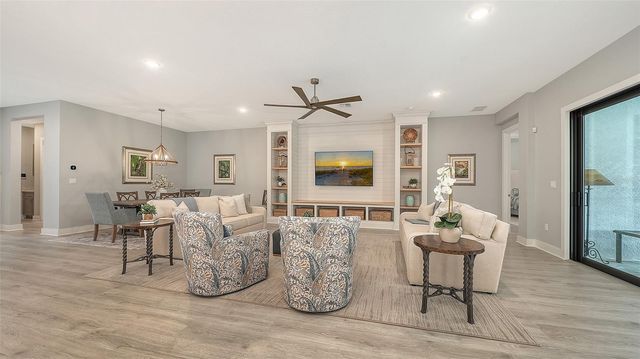 5018 SURFSIDE CIRCLE, Lakewood Ranch, FL 34211