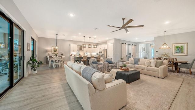 5018 SURFSIDE CIRCLE, Lakewood Ranch, FL 34211