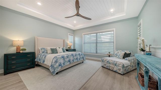 5018 SURFSIDE CIRCLE, Lakewood Ranch, FL 34211