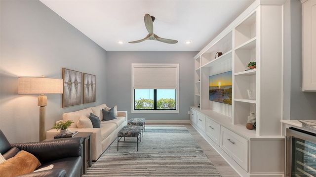 5018 SURFSIDE CIRCLE, Lakewood Ranch, FL 34211