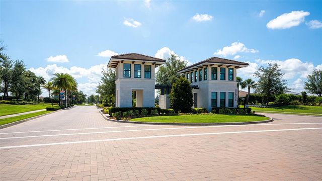 5018 SURFSIDE CIRCLE, Lakewood Ranch, FL 34211