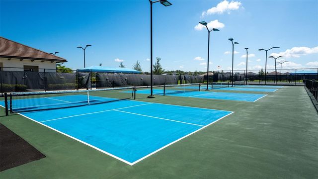 5018 SURFSIDE CIRCLE, Lakewood Ranch, FL 34211