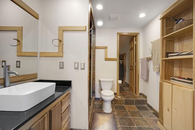 808 Lake Geneva BOULEVARD, Lake Geneva, WI 53147