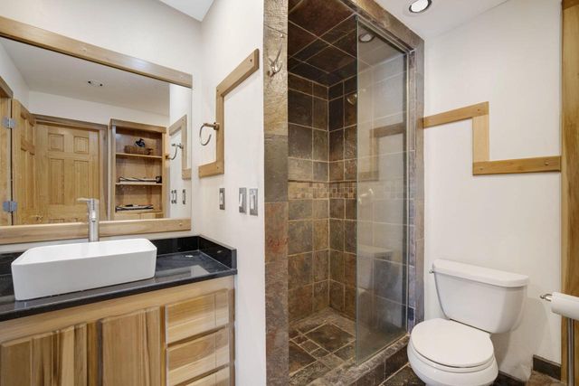 808 Lake Geneva BOULEVARD, Lake Geneva, WI 53147