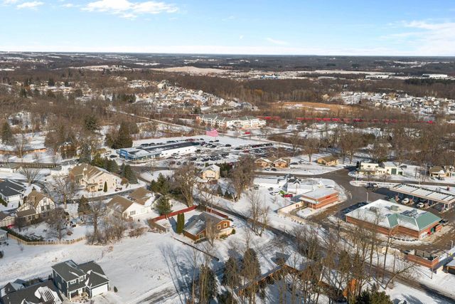 808 Lake Geneva BOULEVARD, Lake Geneva, WI 53147