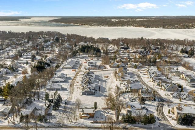 808 Lake Geneva BOULEVARD, Lake Geneva, WI 53147