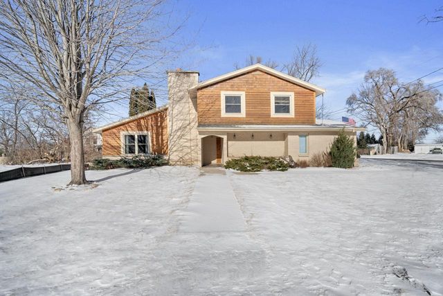 808 Lake Geneva BOULEVARD, Lake Geneva, WI 53147