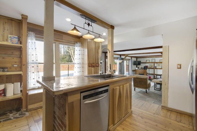 808 Lake Geneva BOULEVARD, Lake Geneva, WI 53147