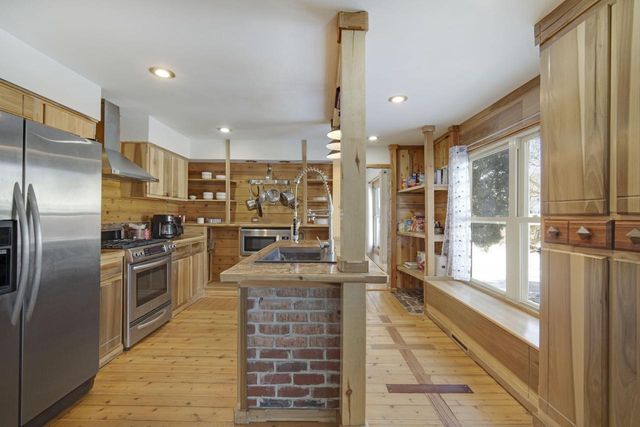 808 Lake Geneva BOULEVARD, Lake Geneva, WI 53147