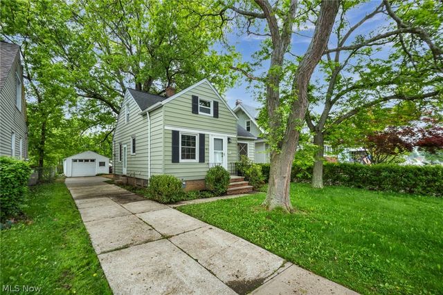 3516 Park Drive, Parma, OH 44134