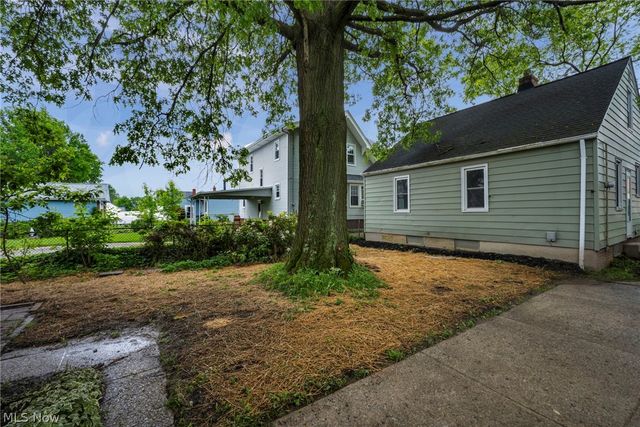 3516 Park Drive, Parma, OH 44134