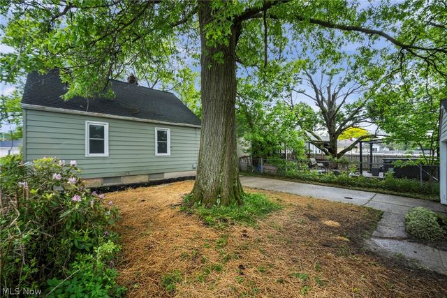 3516 Park Drive, Parma, OH 44134