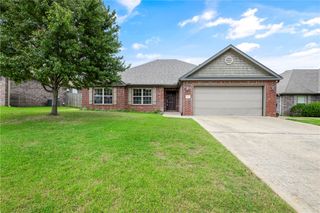 3101 SW Wargate Avenue, Bentonville, AR 72713