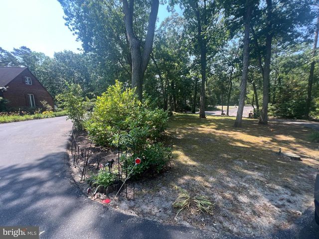 1216 FOREST DR, Millville, NJ 08332