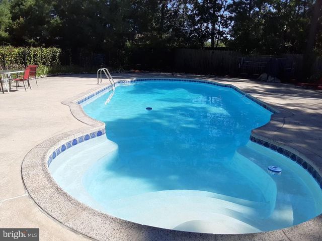 1216 FOREST DR, Millville, NJ 08332