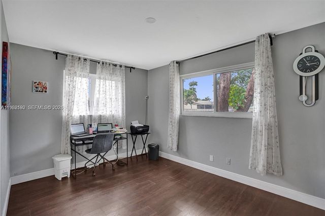 2101 N 52nd Ave 2101, Hollywood, FL 33021