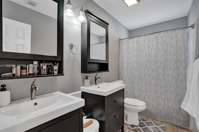 2101 N 52nd Ave 2101, Hollywood, FL 33021