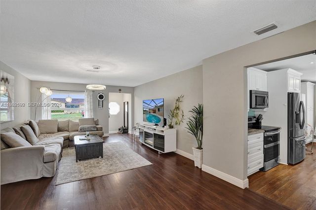 2101 N 52nd Ave 2101, Hollywood, FL 33021