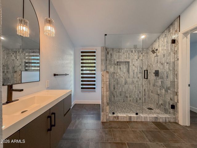 7829 N 21ST Lane, Phoenix, AZ 85021