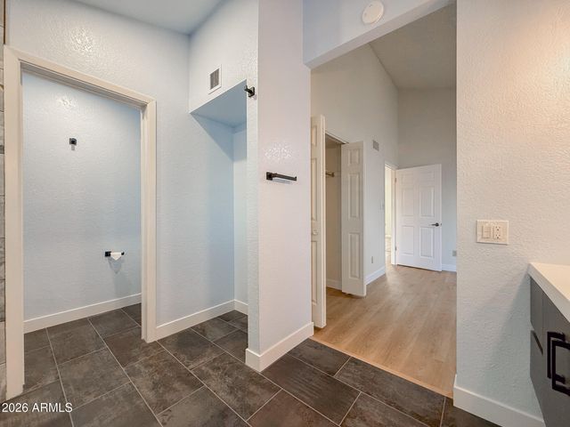 7829 N 21ST Lane, Phoenix, AZ 85021
