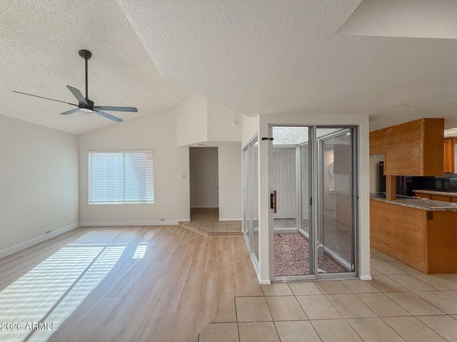 7829 N 21ST Lane, Phoenix, AZ 85021