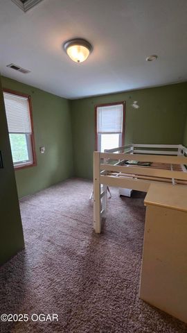 1016 S McKinley Avenue, Joplin, MO 64801