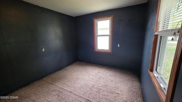 1016 S McKinley Avenue, Joplin, MO 64801