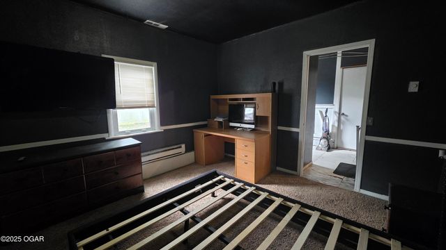 1016 S McKinley Avenue, Joplin, MO 64801