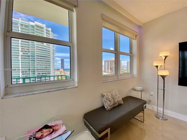 19900 E Country Club Drive 1220, Aventura, FL 33180